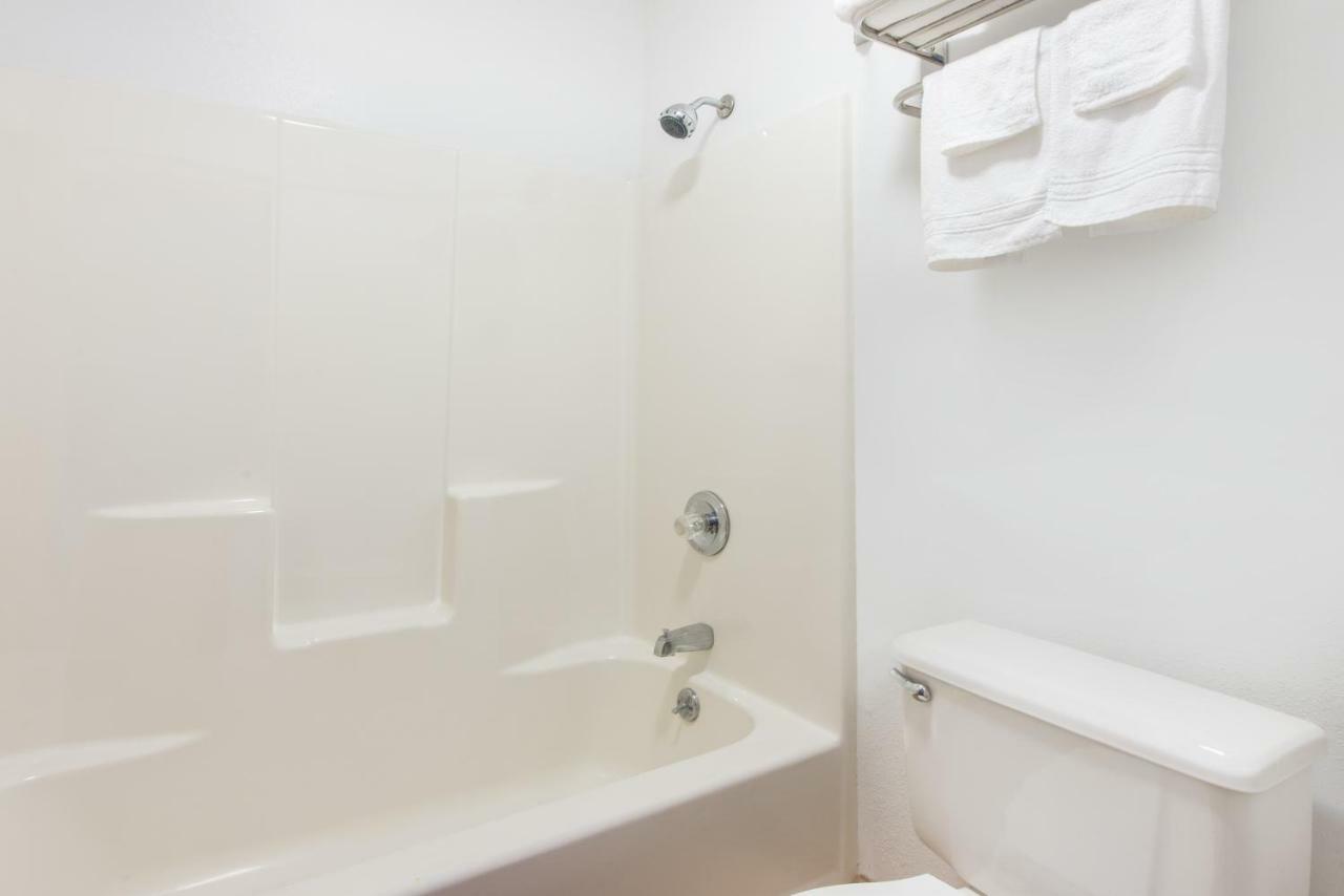 Days Inn By Wyndham Mountain Grove Ngoại thất bức ảnh